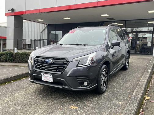 2024 Subaru Forester Premium