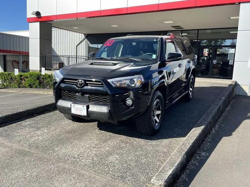 Midnight Black Metallic 2024 Toyota 4Runner TRD Off Road Premium