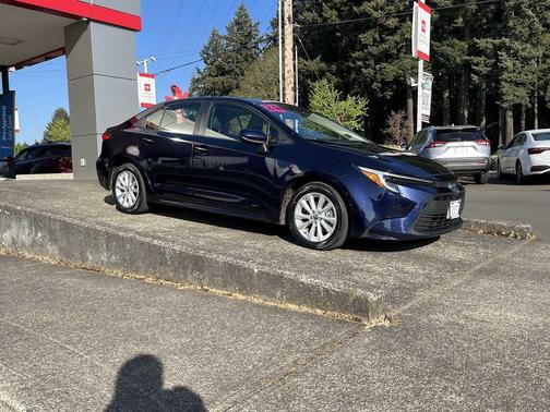 Blueprint 2024 Toyota Corolla Hybrid LE