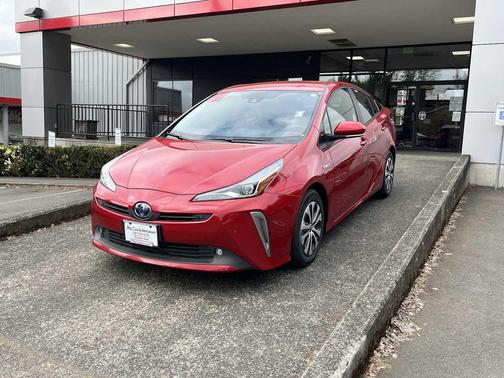 Supersonic Red 2021 Toyota Prius XLE