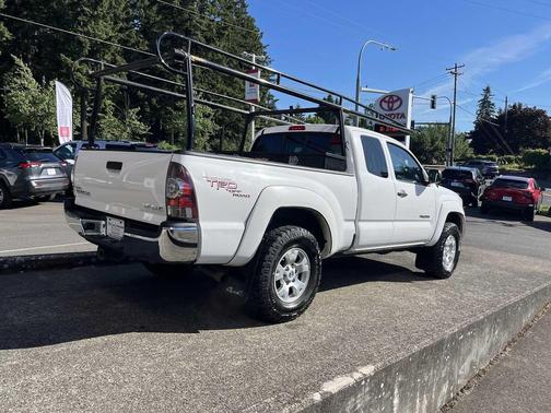 Super White 2009 Toyota Tacoma Access Cab