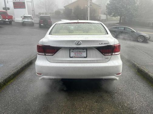 2016 Lexus LS 460 Base