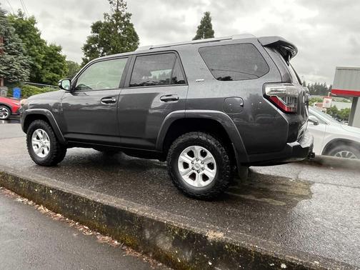 Magnetic Gray Metallic 2016 Toyota 4Runner SR5 Premium