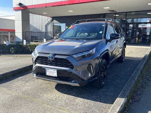 2024 Toyota RAV4 Hybrid SE