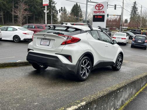2021 Toyota C-HR XLE