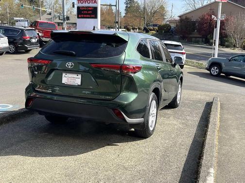 Cypress 2023 Toyota Highlander LE