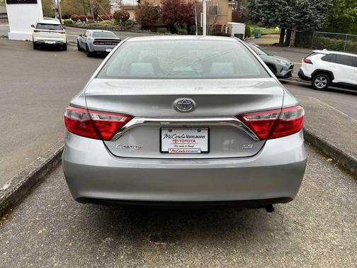 Celestial Silver Metallic 2017 Toyota Camry LE