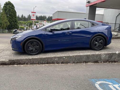 Reservoir Blue 2024 Toyota Prius Prime SE
