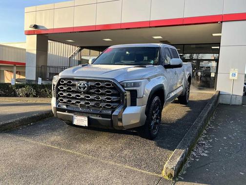 2022 Toyota Tundra Platinum