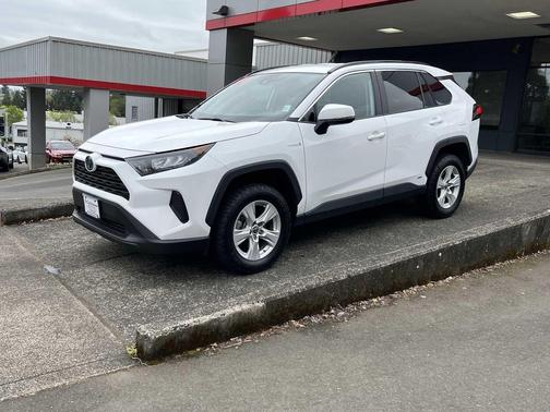 Super White 2021 Toyota RAV4 Hybrid LE