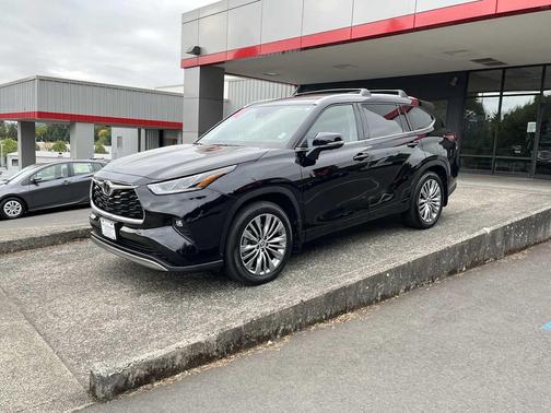 2024 Toyota Highlander Platinum