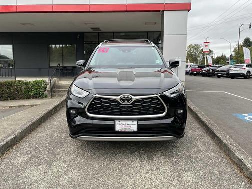 2024 Toyota Highlander Platinum