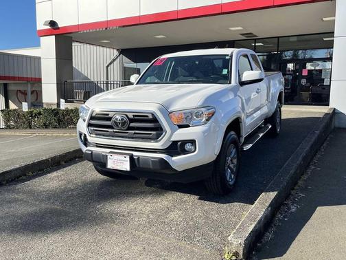 Super White 2019 Toyota Tacoma SR5