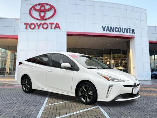 2022 Toyota Prius L