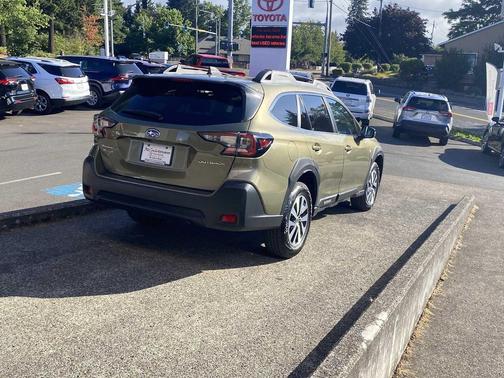 2023 Subaru Outback Premium