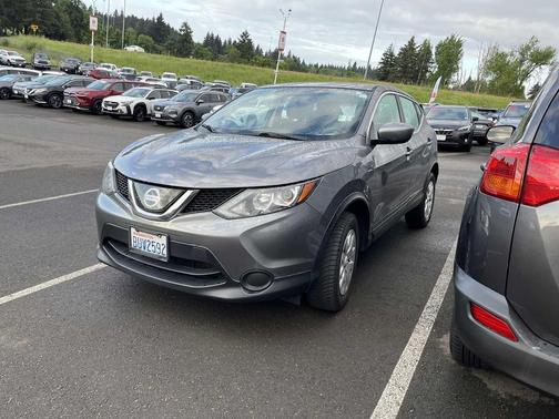 Gun Metallic 2019 Nissan Rogue Sport S