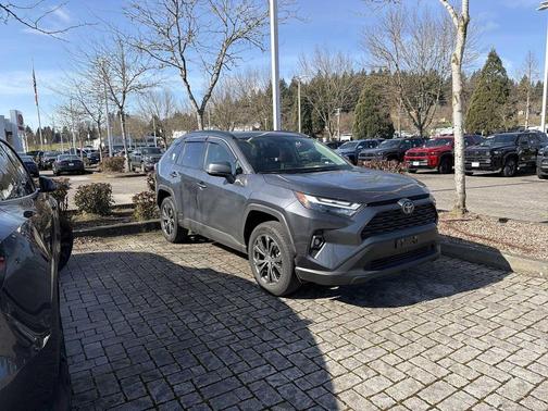 2023 Toyota RAV4 Hybrid XLE Premium