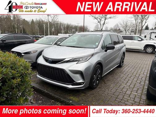 2022 Toyota Sienna XSE 7 Passenger