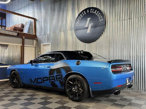 2016 Dodge Challenger R/T Scat Pack