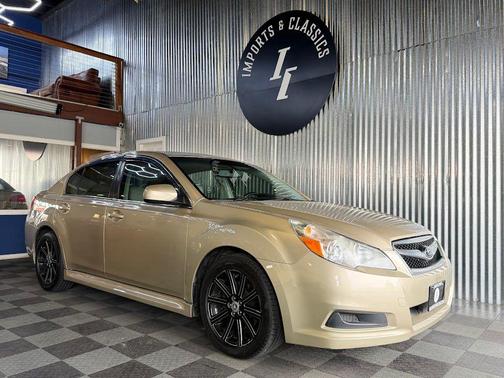 Harvest Gold Metallic 2010 Subaru Legacy 2.5i