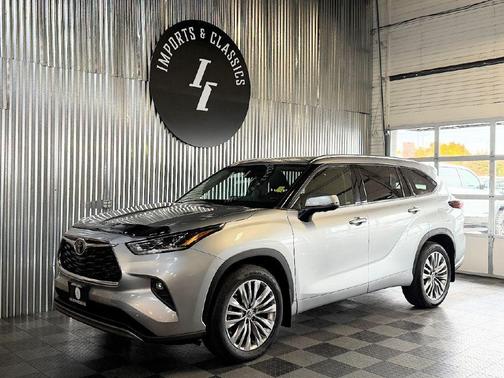 2024 Toyota Highlander Platinum