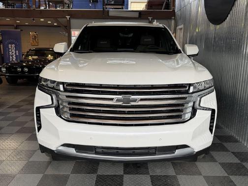 2023 Chevrolet Suburban High Country