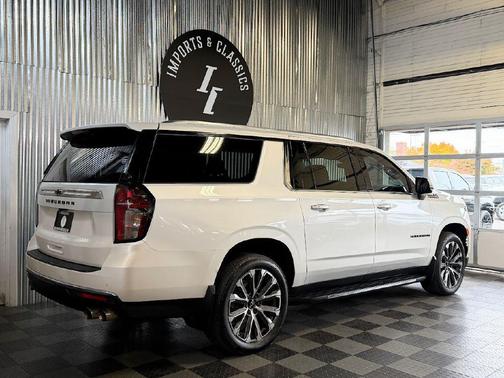 2023 Chevrolet Suburban High Country