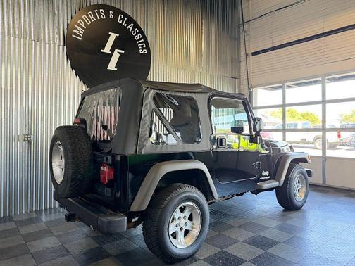 Black Clearcoat 2005 Jeep Wrangler Sport