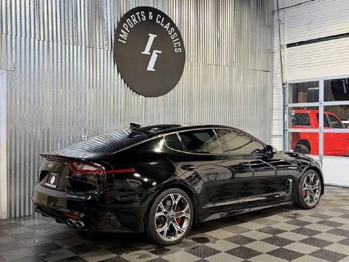 2018 Kia Stinger GT1