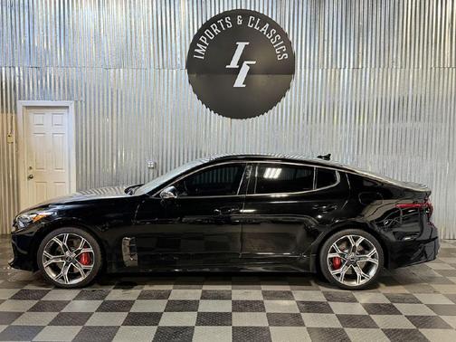 2018 Kia Stinger GT1