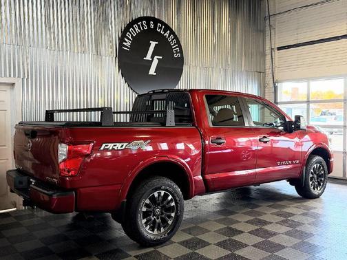 2018 Nissan Titan SV