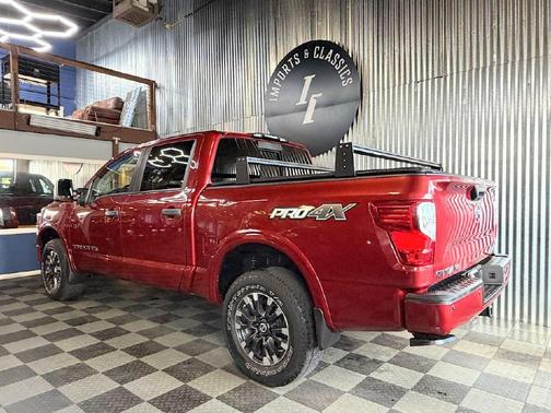 2018 Nissan Titan SV