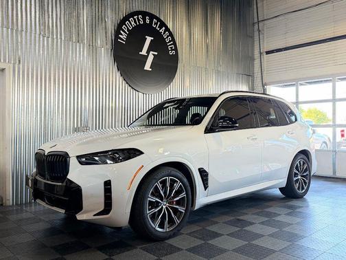 Alpine White 2024 BMW X5 xDrive40i