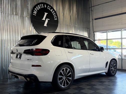 Alpine White 2024 BMW X5 xDrive40i