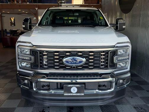 White 2026 Ford F-350 Lariat Super Duty