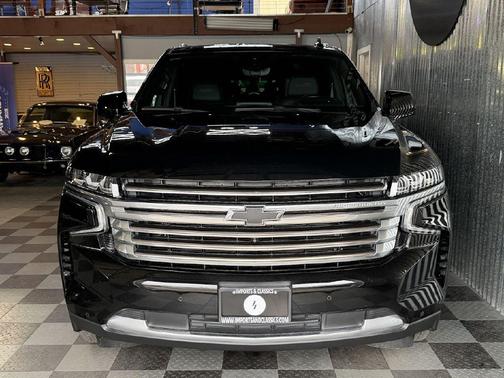 2023 Chevrolet Suburban High Country