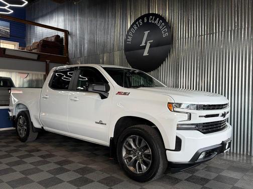 Summit White 2019 Chevrolet Silverado 1500 RST