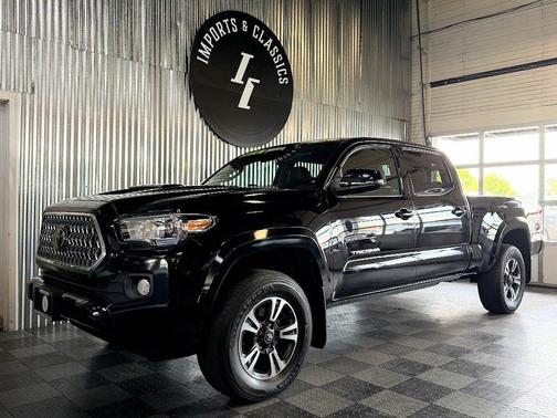 Black 2019 Toyota Tacoma TRD Sport