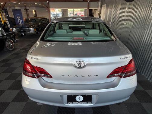 Silver 2010 Toyota Avalon Limited