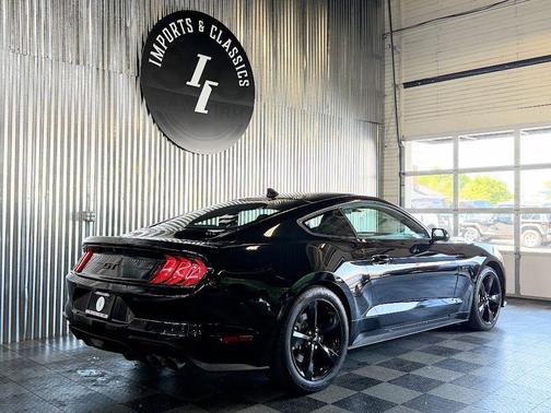 Shadow Black 2022 Ford Mustang GT Premium