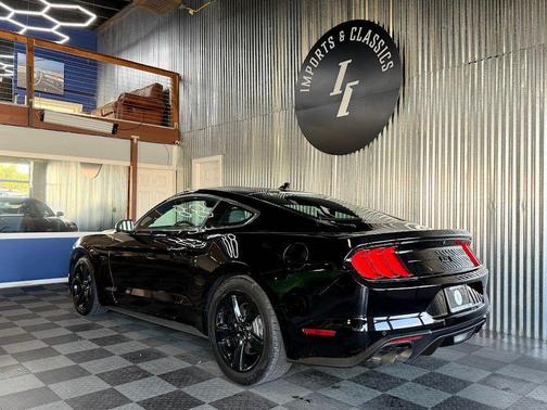 Shadow Black 2022 Ford Mustang GT Premium