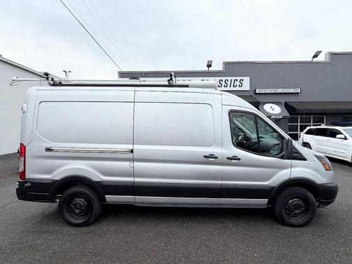 2019 Ford Transit-250 148 WB Medium Roof Cargo