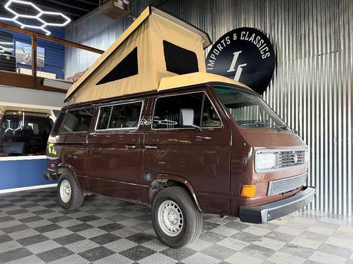 Brown 1986 Volkswagen Vanagon Camper