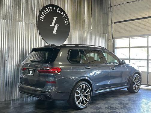 2020 BMW X7 M50i