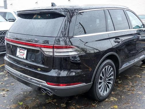 2023 Lincoln Aviator Standard AWD