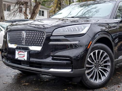 2023 Lincoln Aviator Standard AWD