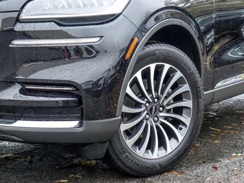 2023 Lincoln Aviator Standard AWD