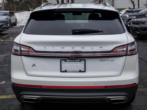 2020 Lincoln Nautilus Reserve