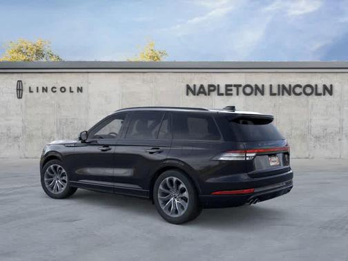 Infinite Black Metallic Clearcoat 2026 Lincoln Aviator Premiere