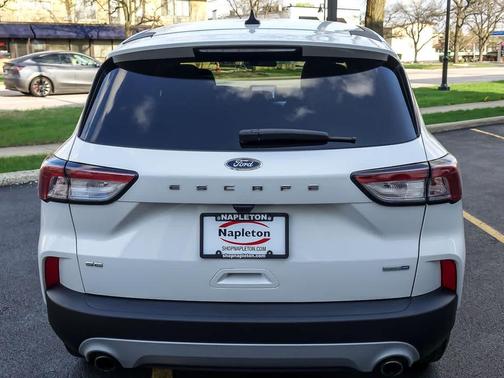 Star White Metallic Tri-Coat 2020 Ford Escape SE